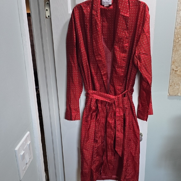Vintage Red Robe - Picture 11 of 12